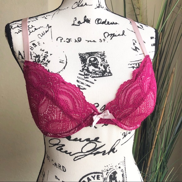 Victoria secret sz 36D wired bra - Picture 1 of 5